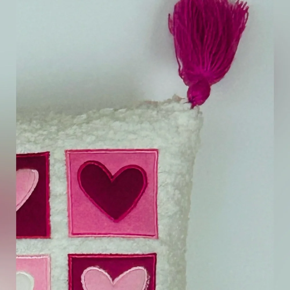 NEW!! Valentine’s Day Mini Embroidered Heart Accent Pillow With Tassels (NWT)